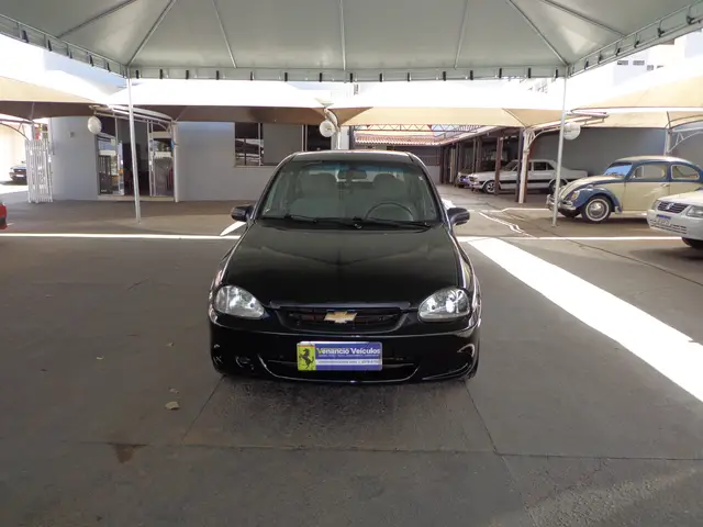 Carro Chevrolet Classic 2009 Life 1.0 (Flex)