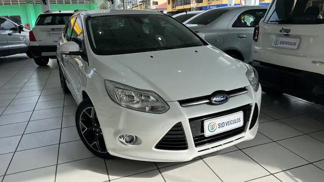 Carro Ford Focus Sedan 2015 Titanium 2.0 16V PowerShift