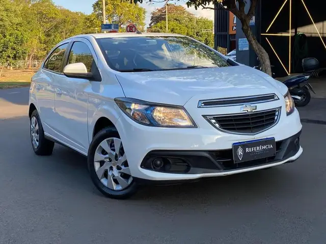 Carro Chevrolet Onix 2015 1.4 Effect SPE/4