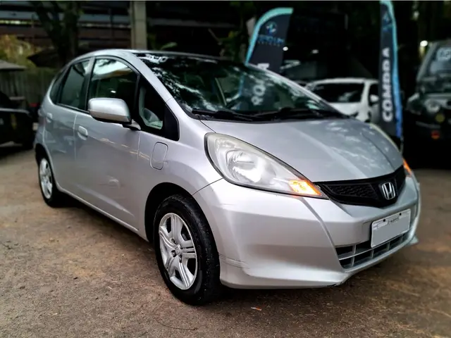 Carro Honda Fit 2014 DX 1.4 (Flex)