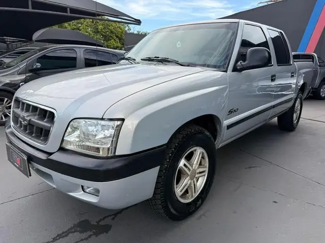 Carro Chevrolet S10 Cabine Dupla 2003 S10 4x2 2.8 (nova série) (Cab Dupla)