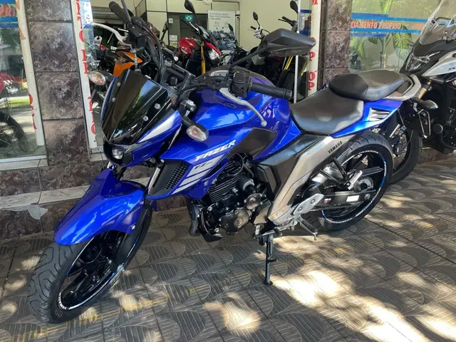 Moto Yamaha YS 250 Fazer 2022 ABS