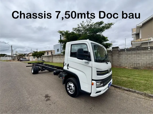Caminhão Volkswagen Express 2023 Delivery Express+ Turbo Diesel