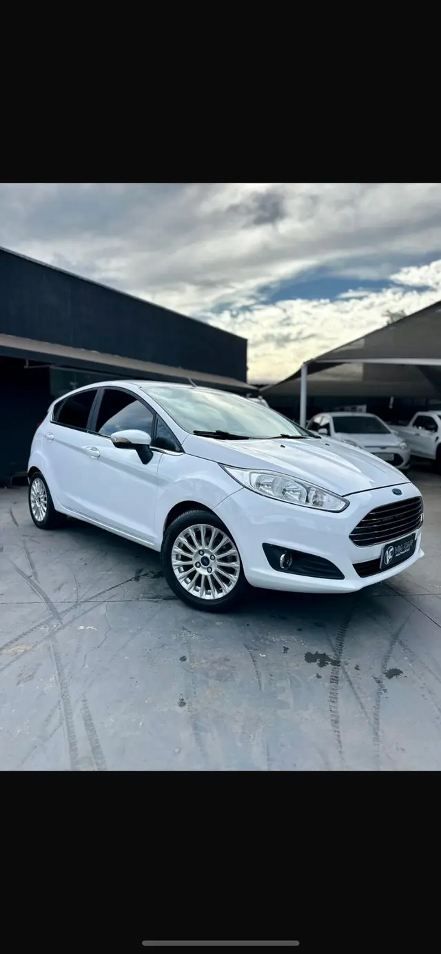 Carro Ford New Fiesta Hatch 2015 New Fiesta Titanium 1.6 16V PowerShift
