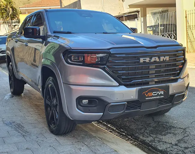 Carro RAM Rampage 2024 R/T 2.0 Turbo