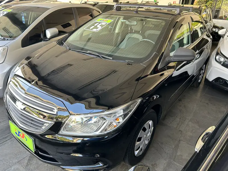 Chevrolet Onix 1.0 LT SPE/4