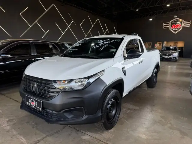 Carro Fiat Strada 2023 Endurance 1.4 Cabine Plus (Flex)