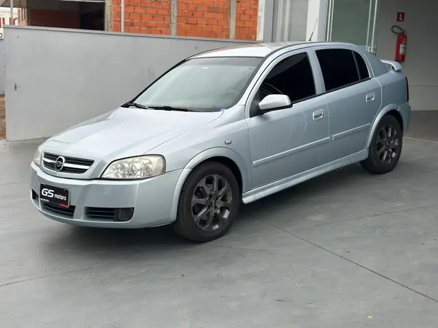 Carro Chevrolet Astra Hatch 2011 Advantage 2.0 (Flex)