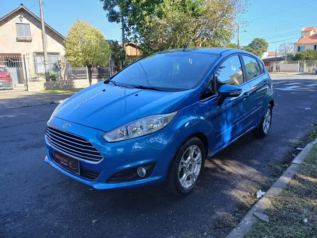 Carro Ford Fiesta Hatch 2014 1.5 (Flex)