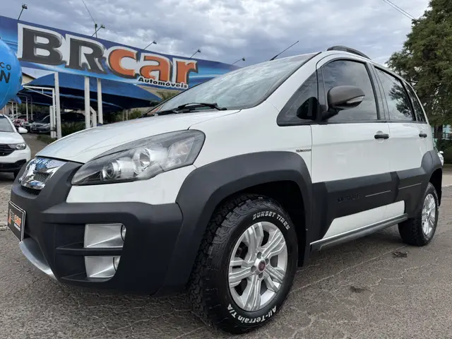 Carro Fiat Idea 2013 Adventure 1.8 16V E.TorQ (Flex)