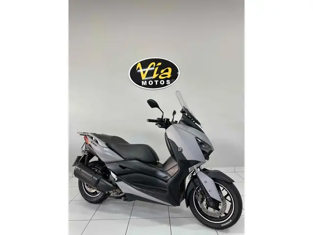 Moto Yamaha XMax 2022 250 (ABS)
