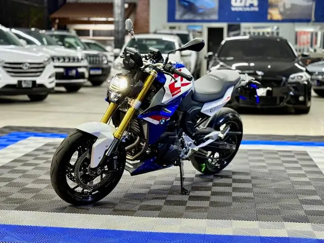 Moto BMW F 900 R 2024 Sport