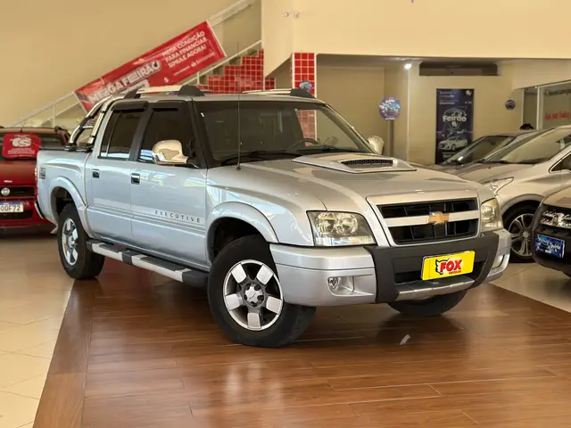 Carro Chevrolet S10 Cabine Dupla 2010 S10 Executive 4x2 2.4 (Flex) (Cab Dupla)