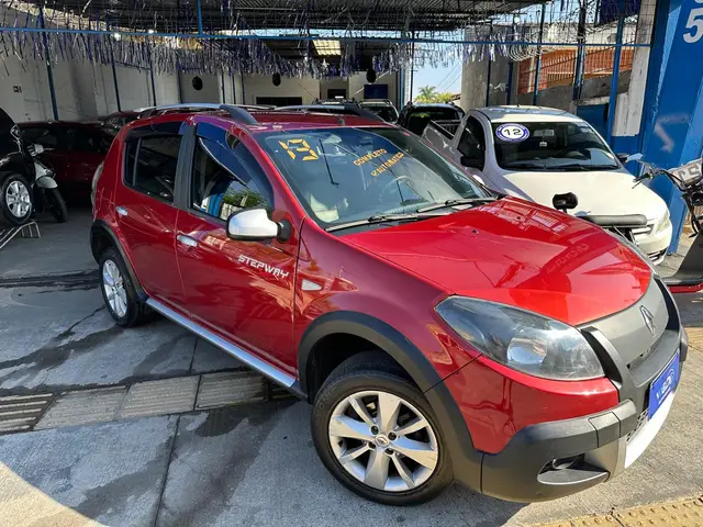 Carro Renault Sandero Stepway 2013 1.6 16V Hi-Flex (aut)