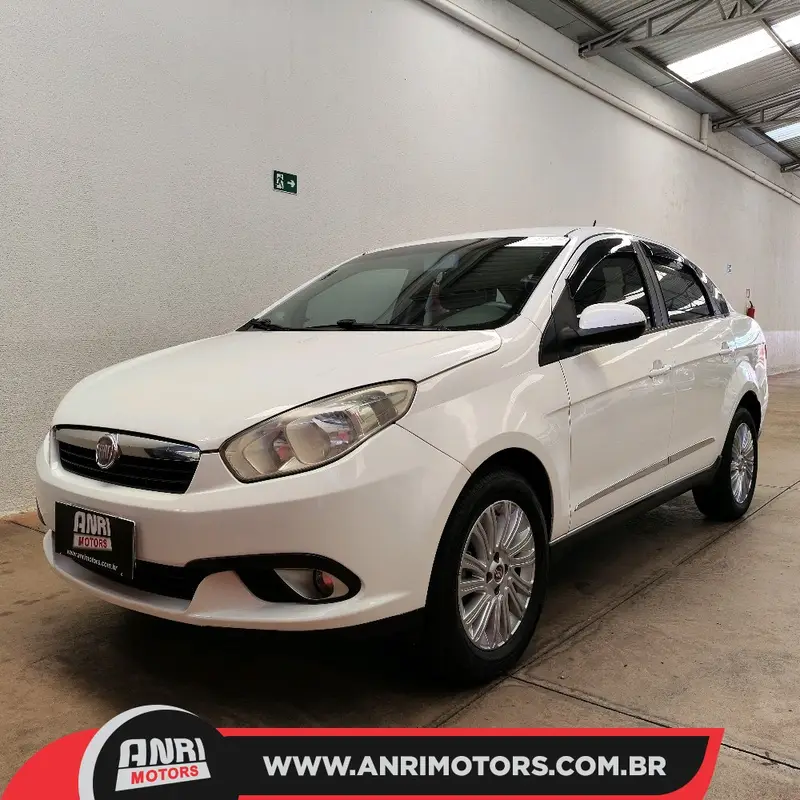 Fiat Grand Siena Essence 1.6 16V (Flex)