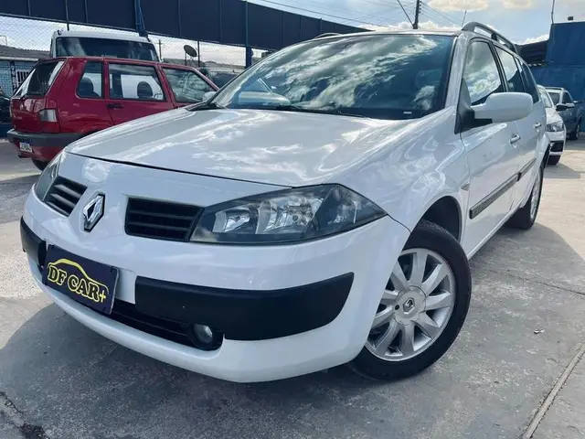 Carro Renault Megane Grand Tour 2012 Mégane Grand Tour Dynamique 1.6 16V (flex)