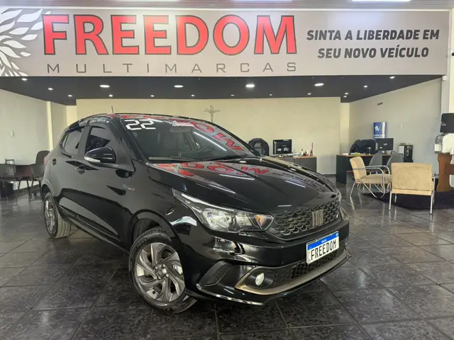 Carro Fiat Argo 2022 Drive 1.3 S-Design (Flex)