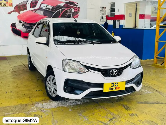 Carro Toyota Etios Sedan 2018 XS 1.5 (Flex)