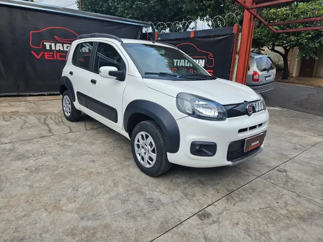 Carro Fiat Uno 2016 Way 1.4 8V (Flex) 4p