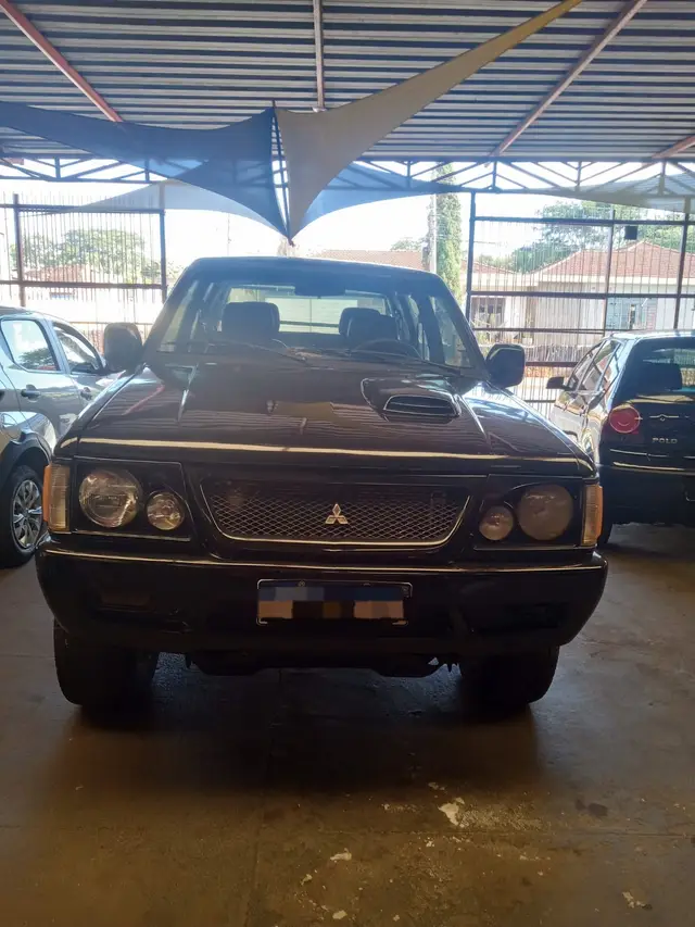 Carro Mitsubishi L200 2000 L 200 GLS 4x4 2.5 Turbo (nova série) (cab. dupla)
