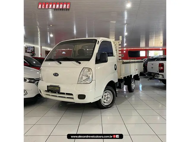 Carro Kia Bongo 2011 2.5 DLX 4X2 c simples RD TURBO