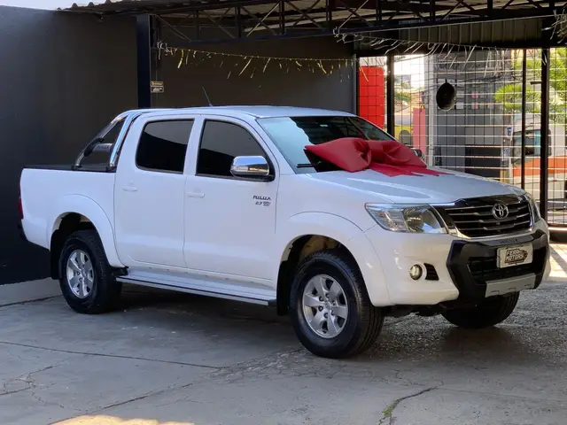 Carro Toyota Hilux Cabine Dupla 2015 Hilux 2.7 SR CD 4x2 (Flex) (Aut)