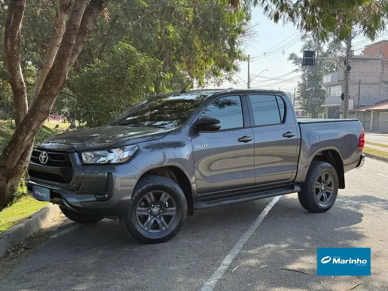 Toyota Hilux Cabine Dupla SR 2.8 TDI CD 4x4 (Aut)