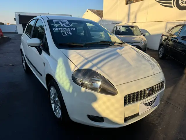 Carro Fiat Punto 2012 Attractive 1.4 (Flex)