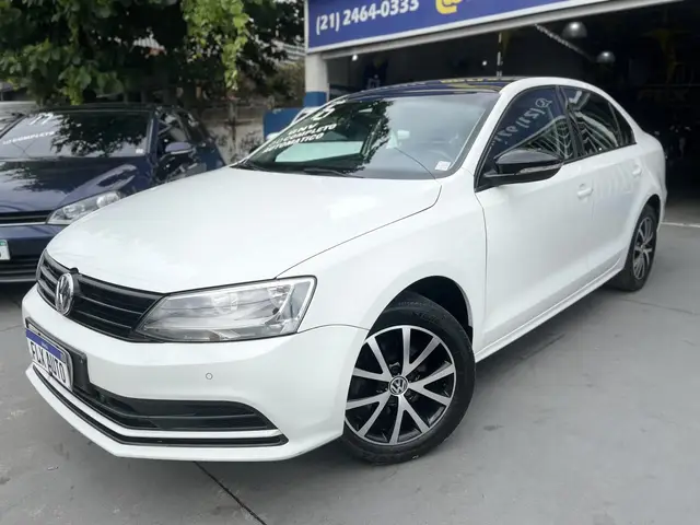 Carro Volkswagen Jetta 2016 2.0 Trendline Tiptronic (Flex)