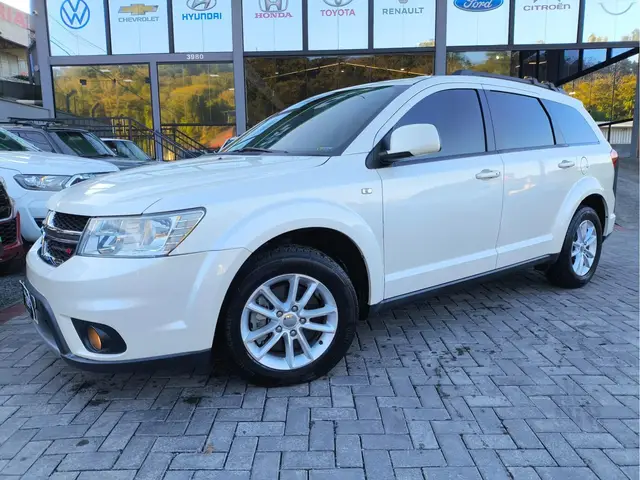Carro Dodge Journey 2013 SXT 3.6 (aut)