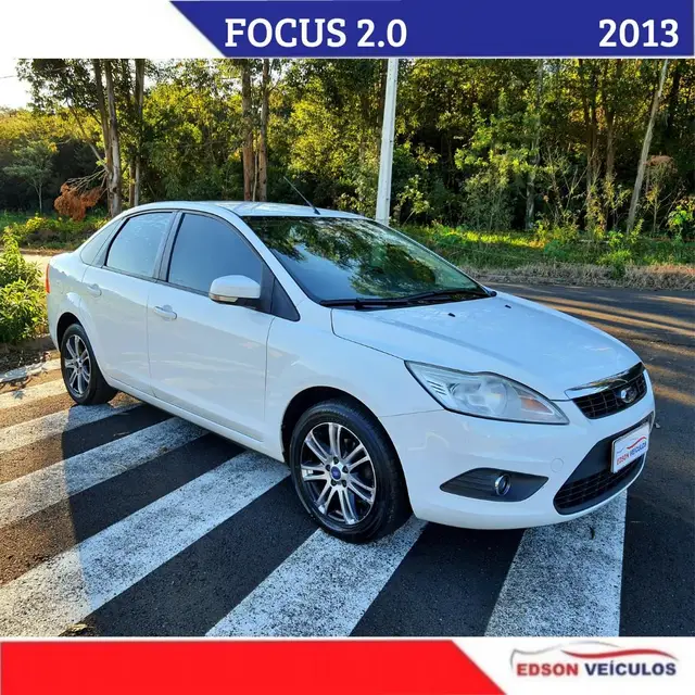 Carro Ford Focus Sedan 2013 GLX 2.0 16V (Flex) (Aut)