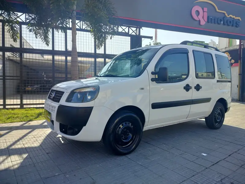 Fiat Doblò Essence 1.8 16V (Flex)