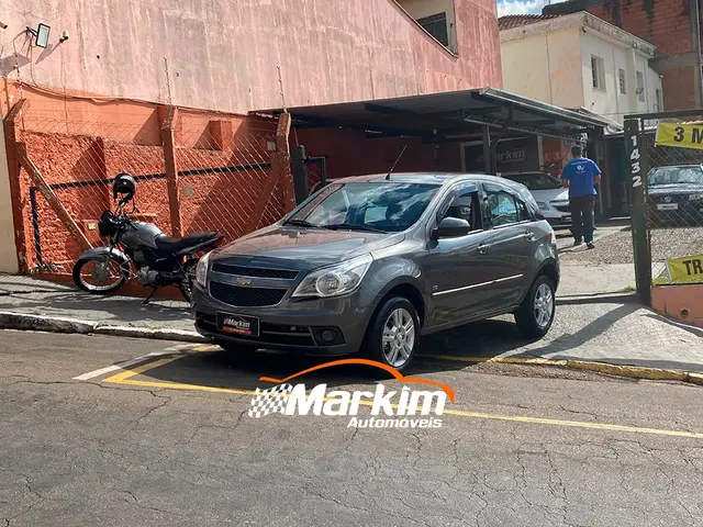 Carro Chevrolet Agile 2011 LTZ 1.4 8V (Flex)