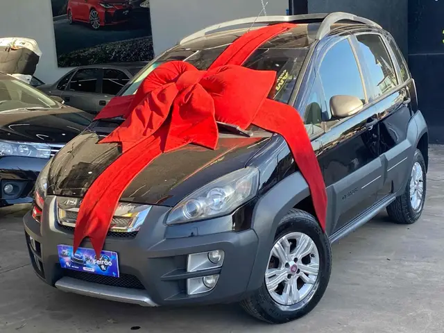 Carro Fiat Idea 2012 Adventure 1.8 16V E.TorQ (Flex)