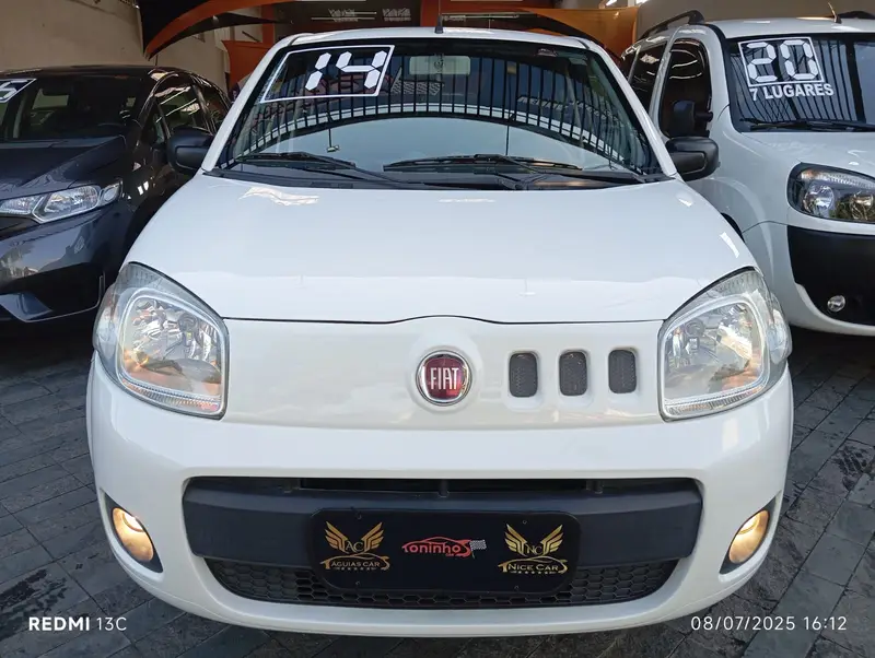 Fiat Uno Vivace College 1.0 8V (Flex) 4p