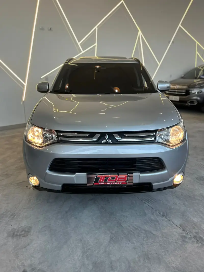 Mitsubishi Outlander 2.0 16V CVT