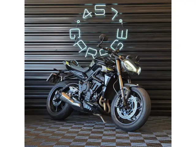 Moto Triumph Street Triple 765 2025 RS
