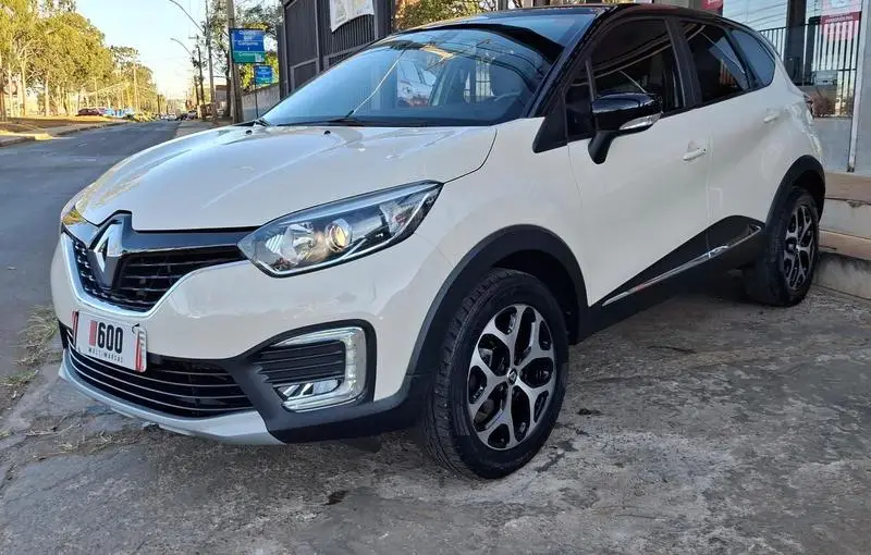 Renault Captur Intense 1.6 16v SCe CVT (Flex)