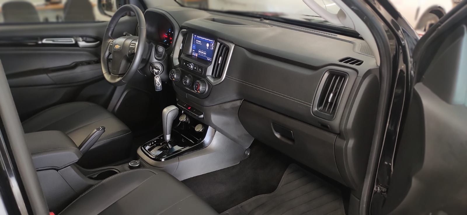 S10 Cabine Dupla Midnight 2.8 Turbodiesel (Aut.)