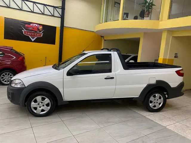 Carro Fiat Strada 2014 Working 1.4 (Flex)