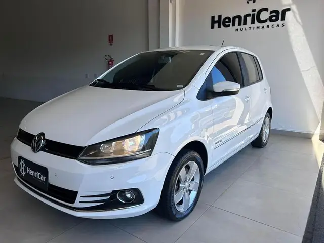 Carro Volkswagen Fox 2017 1.6 16v MSI Highline (Flex)