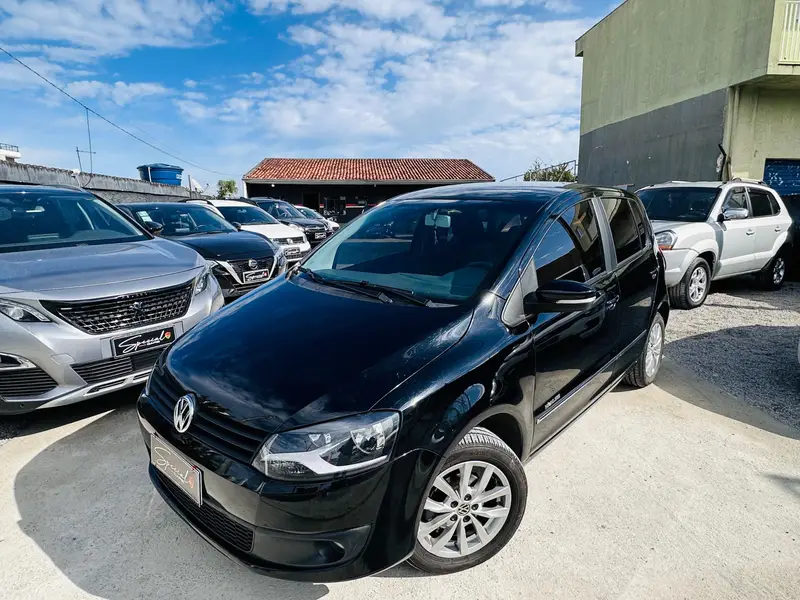 Volkswagen Fox 1.6 VHT Highline (Flex)