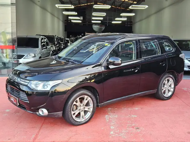 Carro Mitsubishi Outlander 2015 2.0 16V CVT
