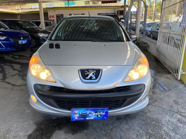 Carro Peugeot 207 2010 Hatch XR Sport 1.4 8V (flex)