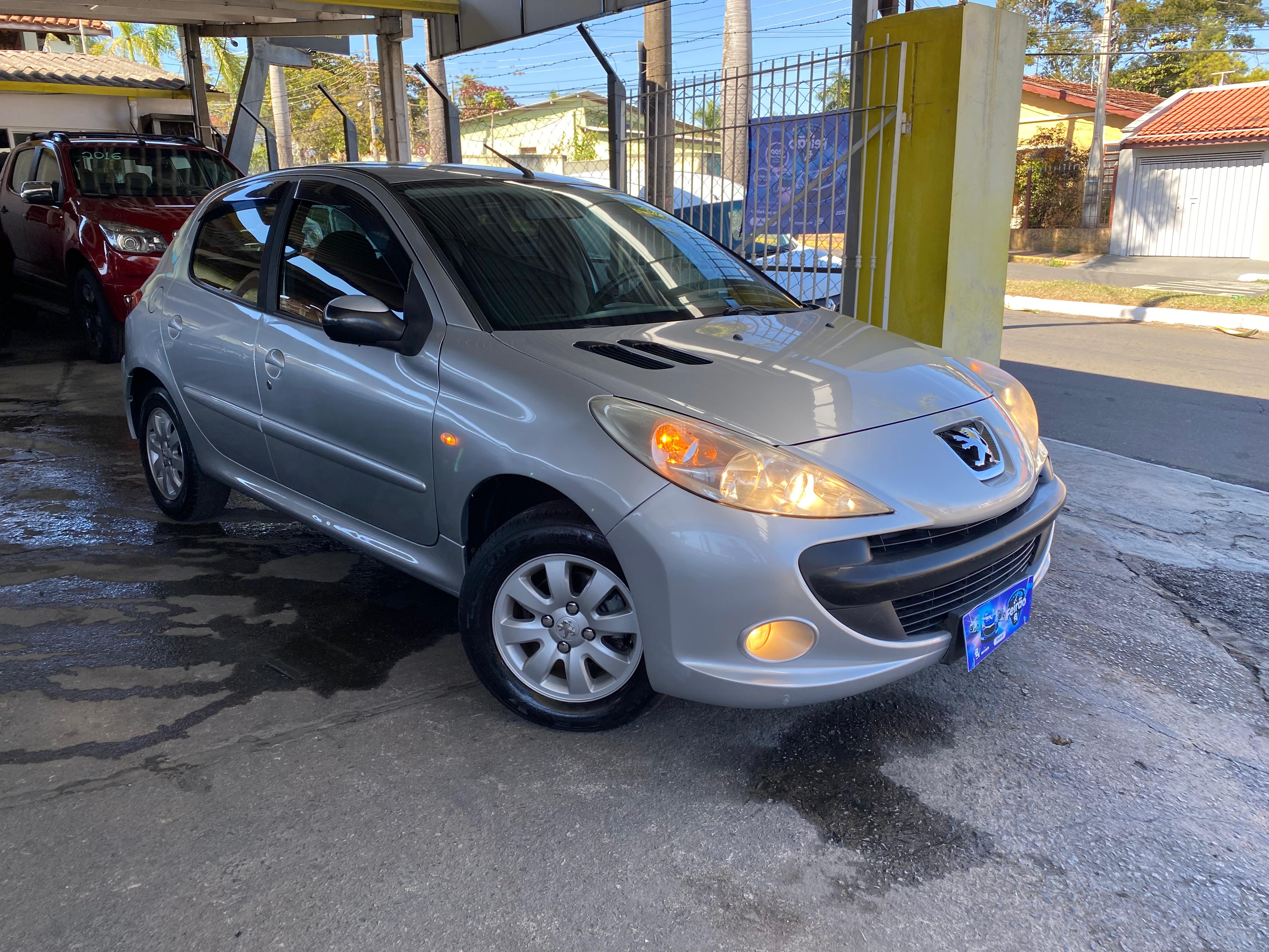 Peugeot 207 Hatch XR Sport 1.4 8V (flex)