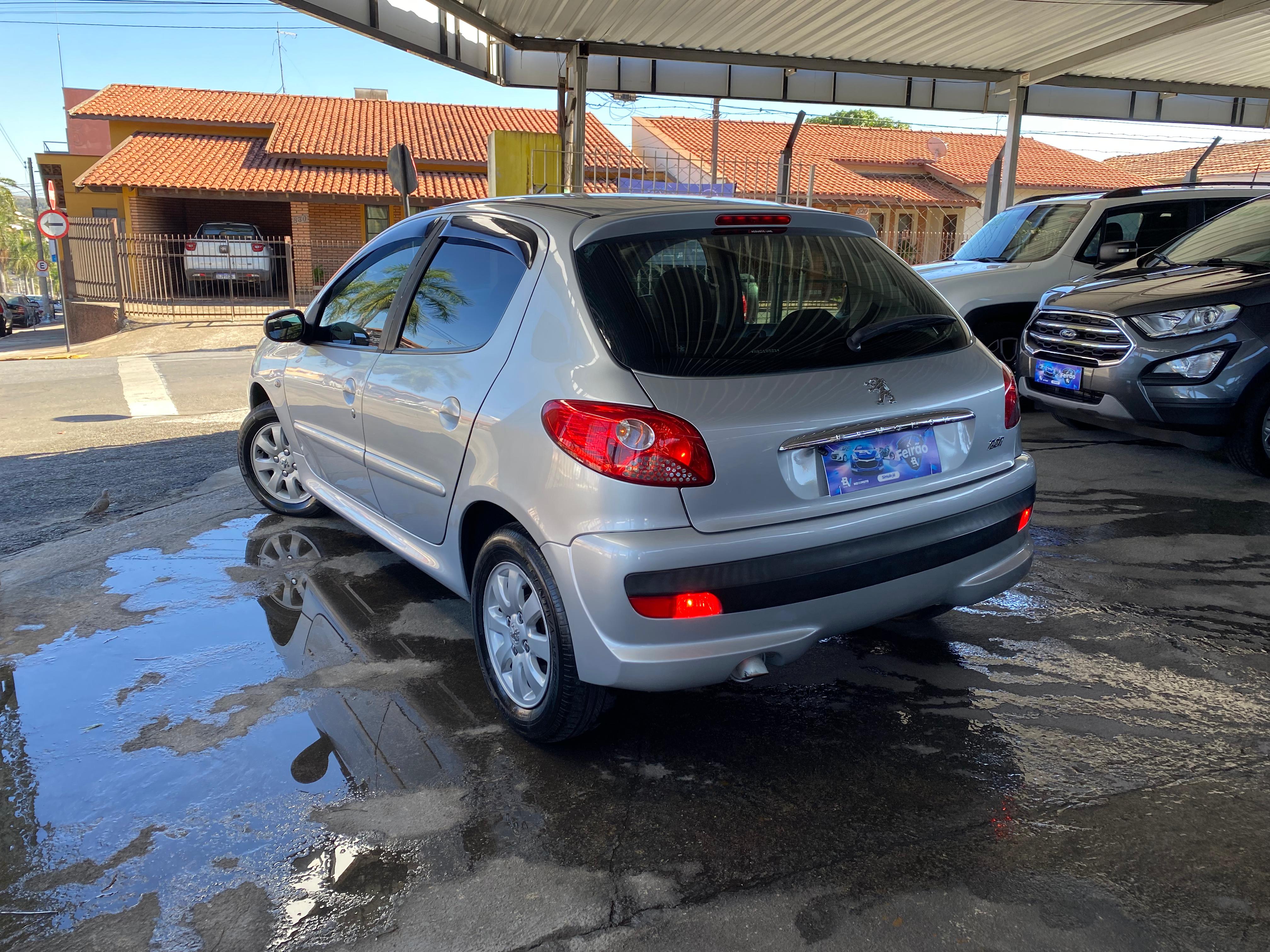 Peugeot 207 Hatch XR Sport 1.4 8V (flex)