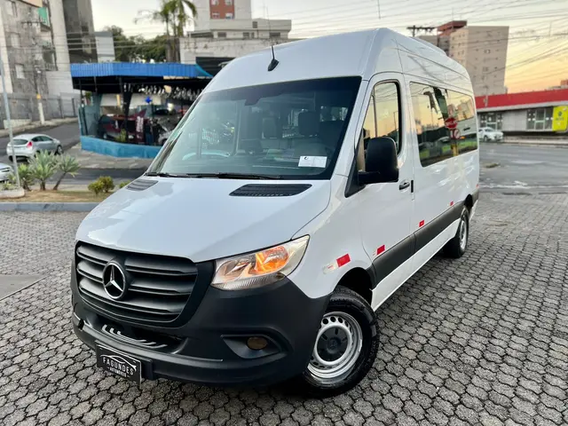 Carro Mercedes-Benz Sprinter 2024 VAN 417 CDI 15+1 (lugares) K42A UP1
