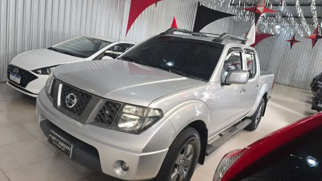 Carro Nissan Frontier 2012 SE Attack 2.5 4x2 (Cab.Dupla)