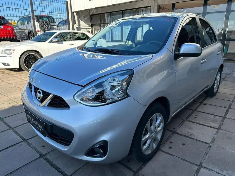 Nissan 1.6 16V SV CVT (Flex)