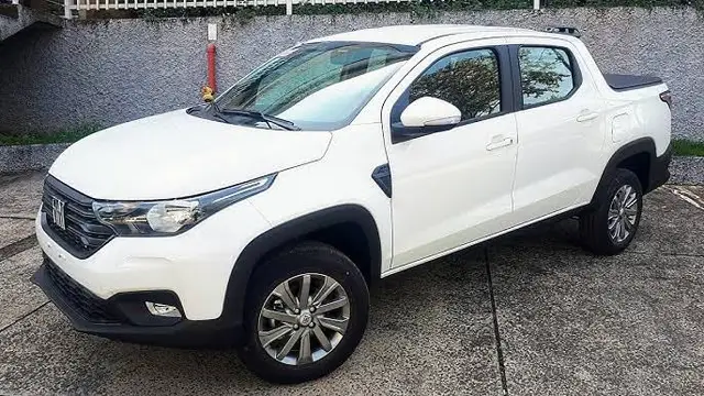 Carro Fiat Strada 2021 Freedom 1.3 CD (Flex)